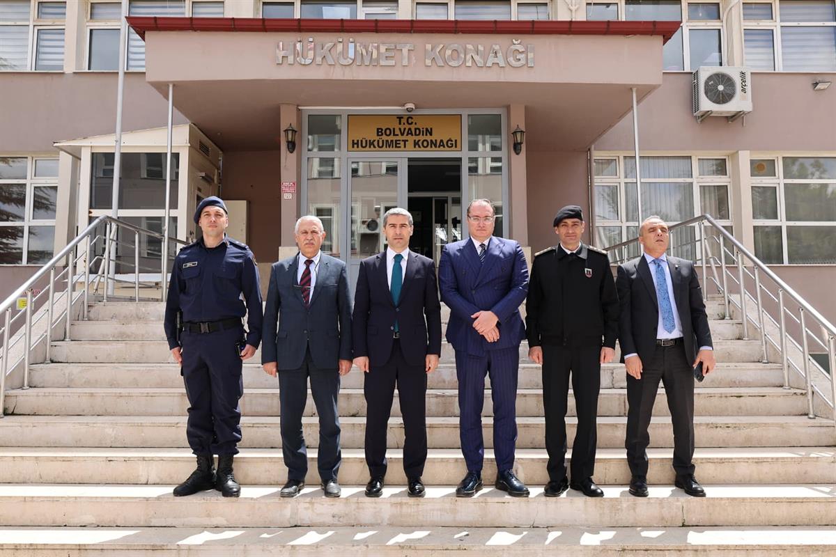 Vali Aktaş, Bolvadin İlçesinde Ziyaretlerde Bulundu