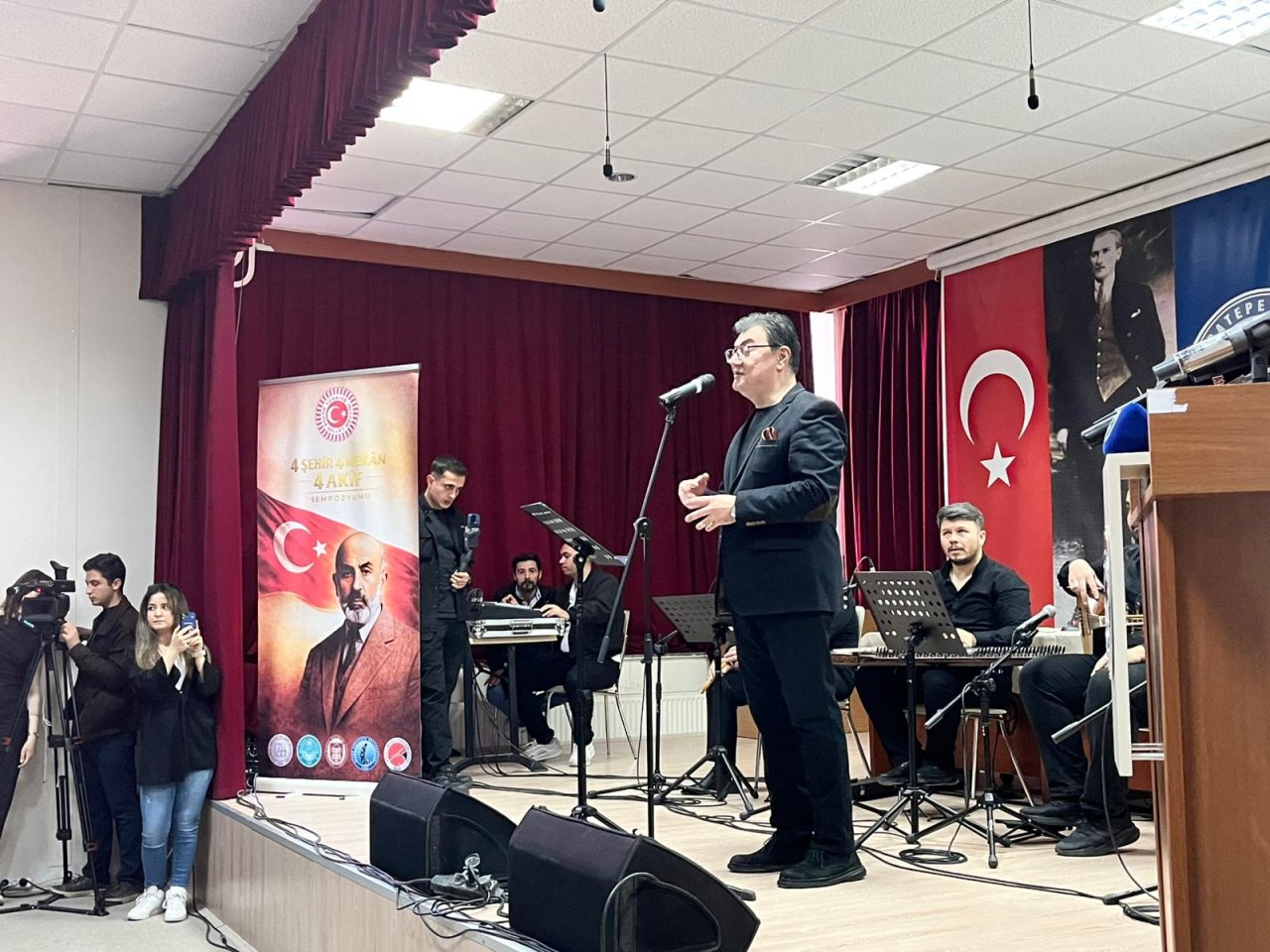 4 Şehir, 4 Mekan, 4 Akif Sempozyumu Afyonkarahisar’da Gerçekleştirildi