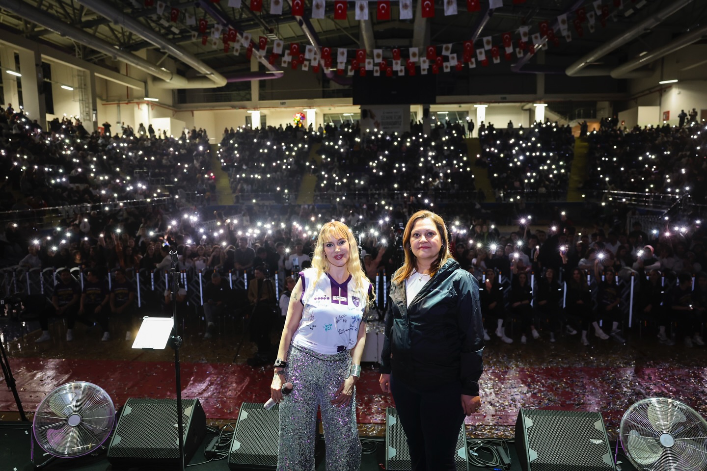 Afyon’un Sultanları Kürsüde: Şampiyonluk Kupası Havaya Kalktı