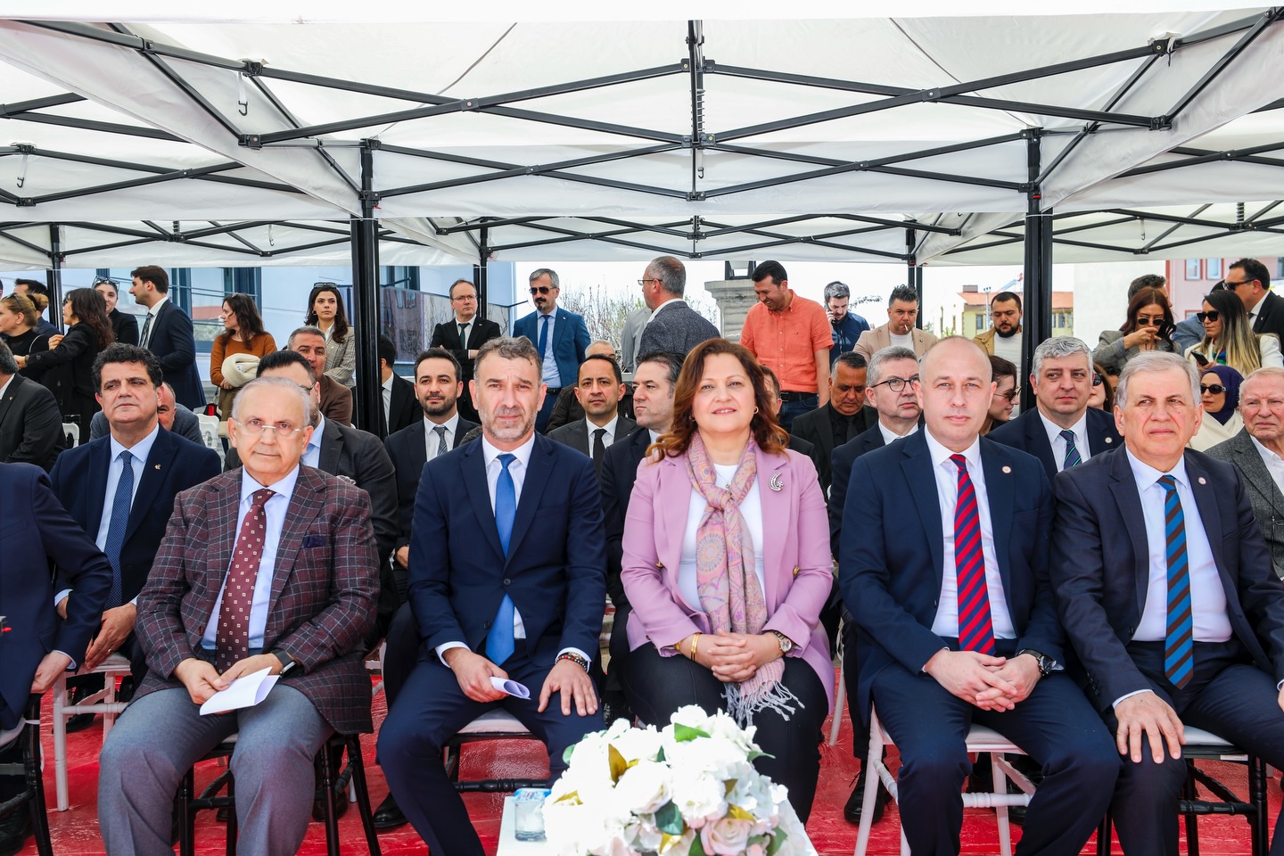 Afyonkarahisar Eczacı Odası’nın Yeni Hizmet Binası Açıldı