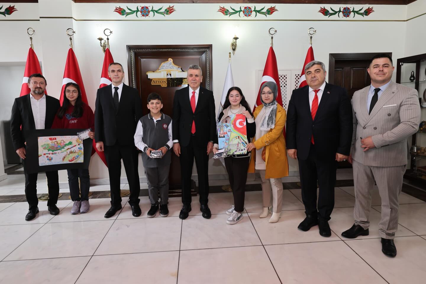 Afyonkarahisar’da 23 Nisan Coşkusu: Dereceye Giren Öğrenciler Ödüllendirildi