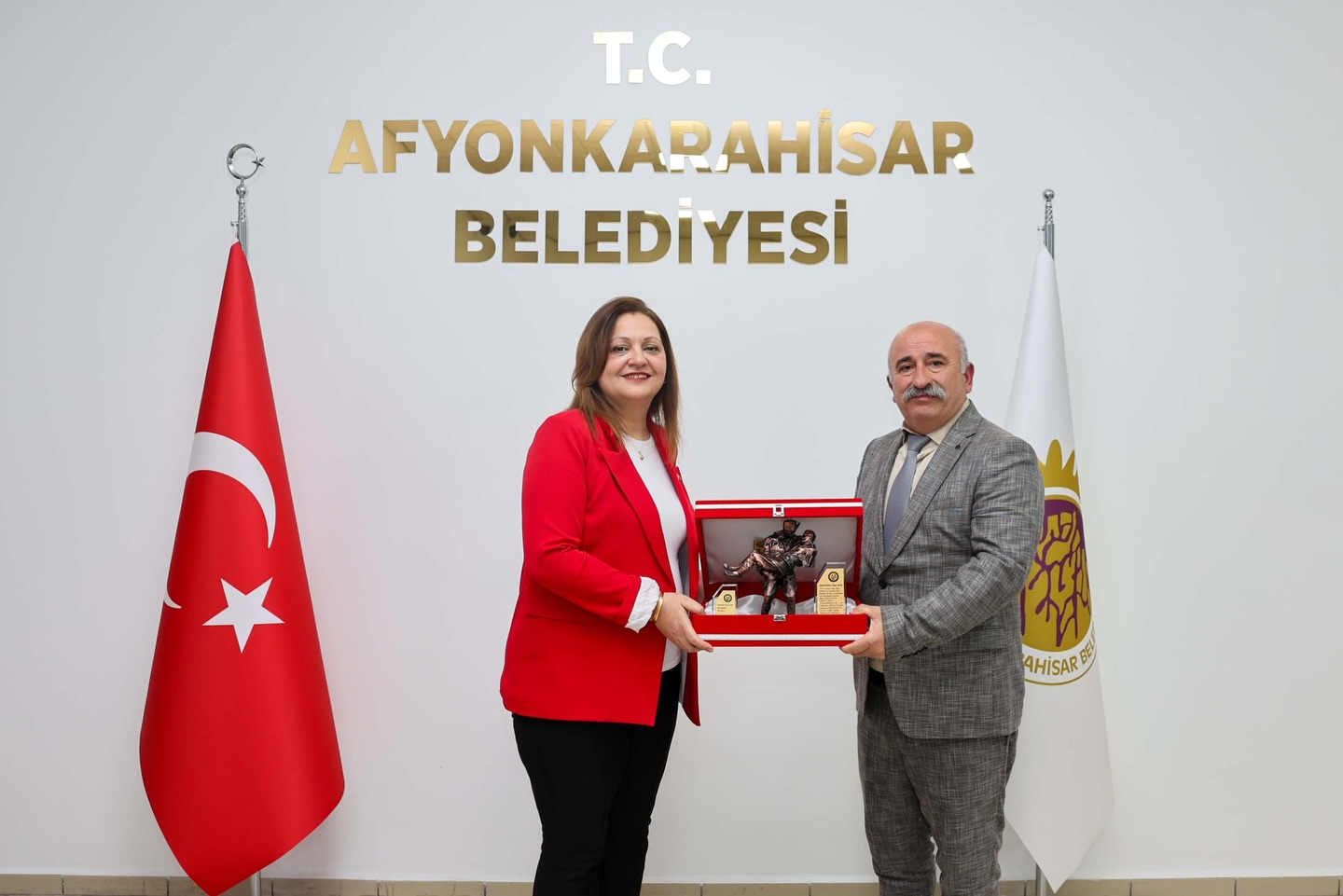 Başkan Köksal Dumlupınar Heyeti İle Görüştü