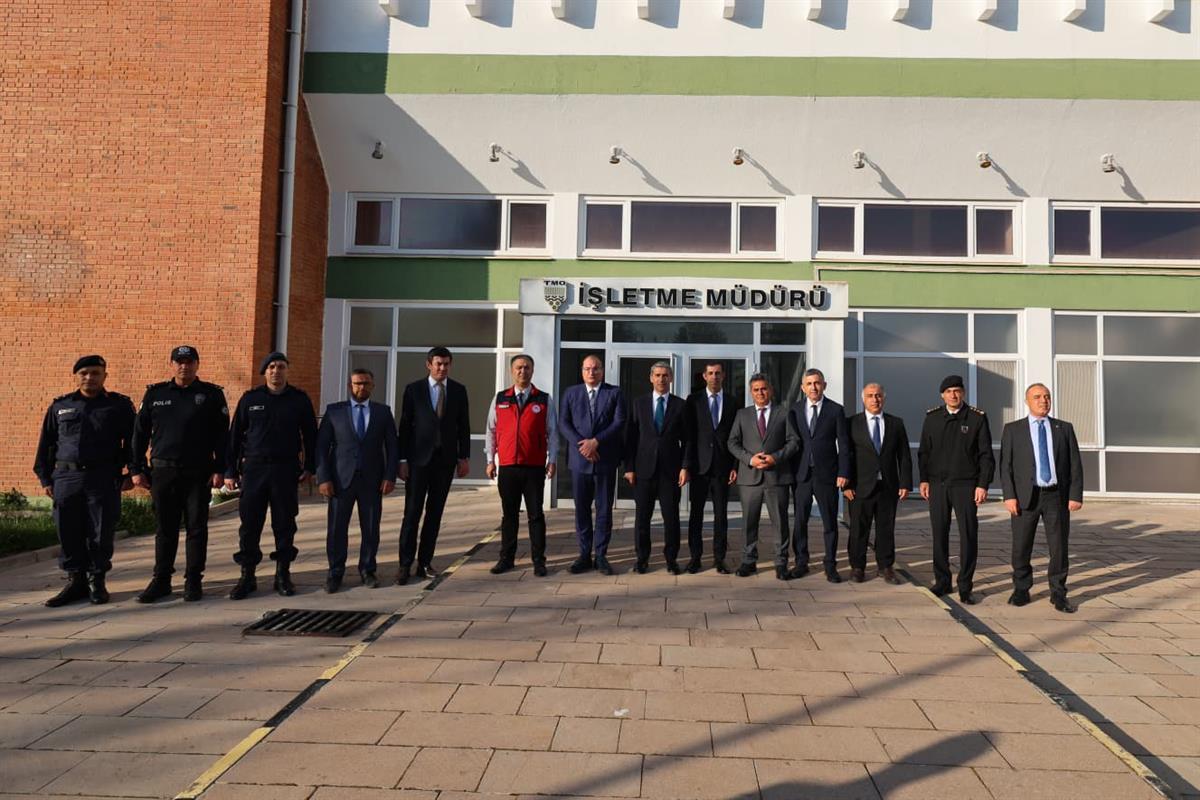 Vali Aktaş, Bolvadin İlçesinde Ziyaretlerde Bulundu