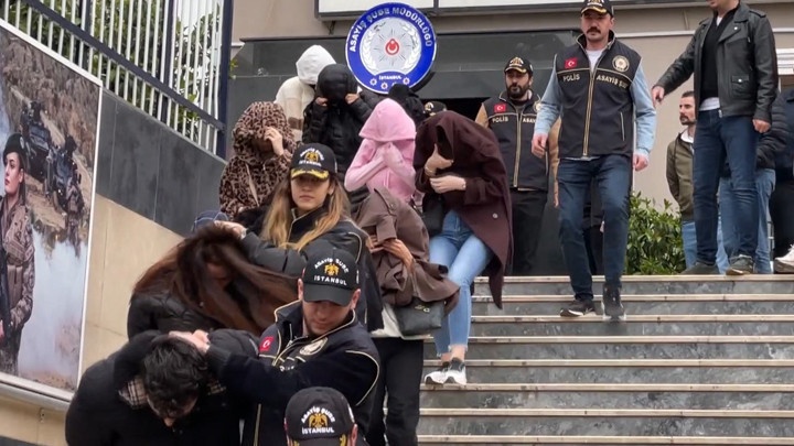 4 İlde Eş Zamanlı Fuhuş Operasyonu: 52 Kadın Kurtarıldı
