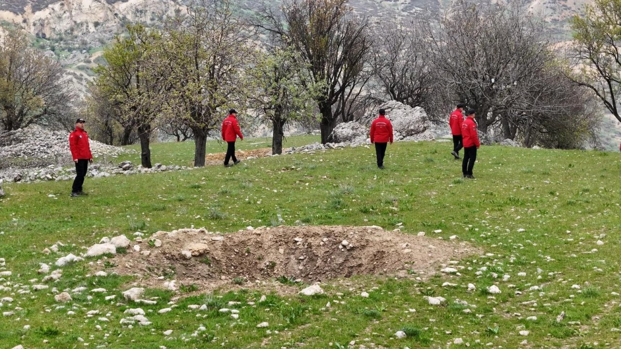 Özel Ekipler Karadan Ve Havadan Gülistan Doku'nun Cansız Bedeni İçin Her Yeri Tarıyor