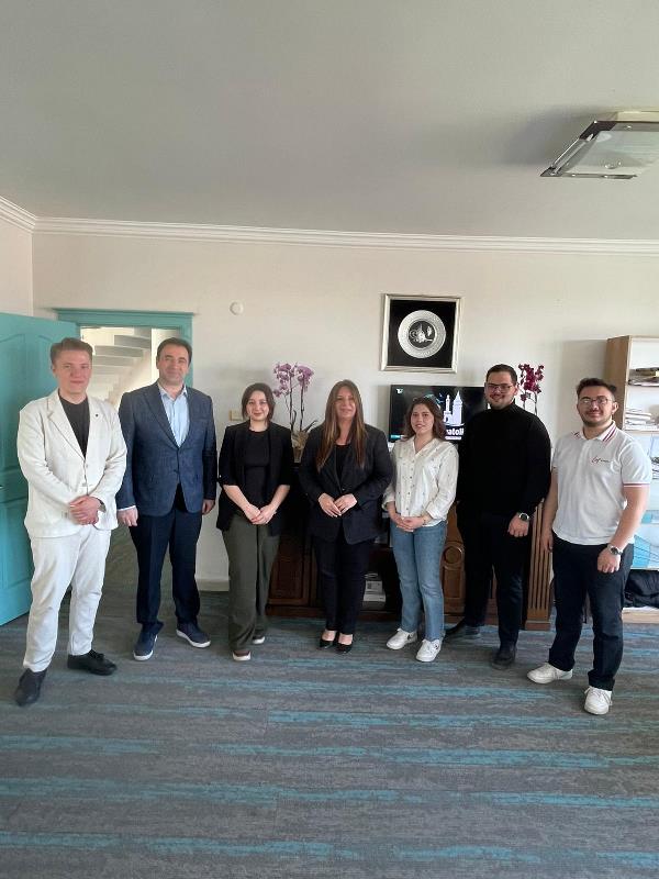 Afyon Kocatepe Üniversitesi Girişimcilik ve Kariyer Topluluğu’ndan TV3’e Ziyaret