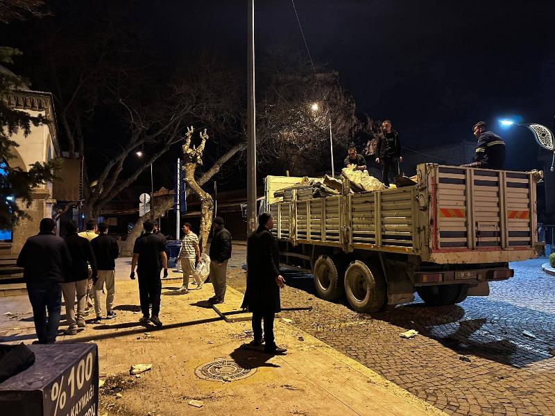Afyonkarahisar Ülkü Ocakları’ndan Yoğun Mesai