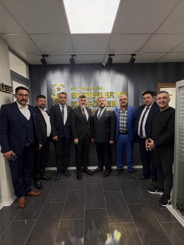 Anahtar Parti’den Berberler ve Kuaförler Odası’na Ziyaret