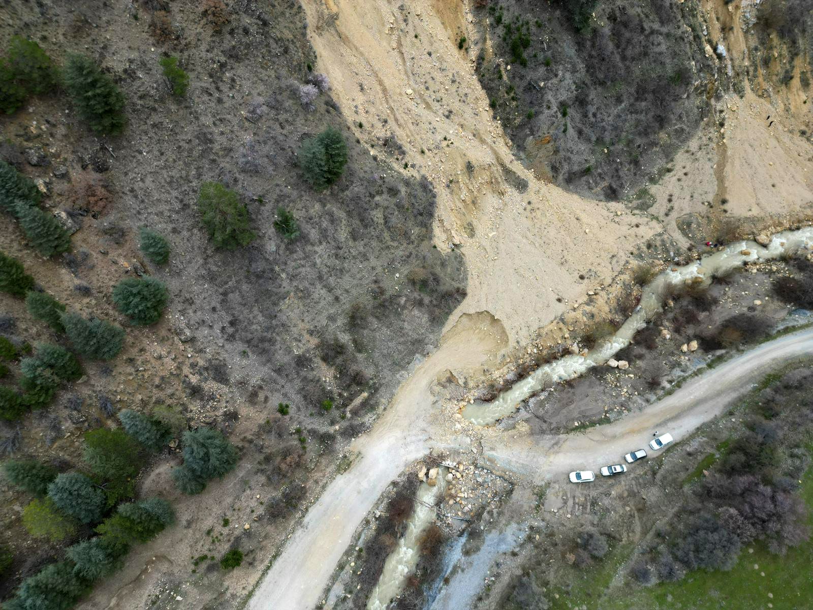 Çay Barajı’nda Ürküten Manzara