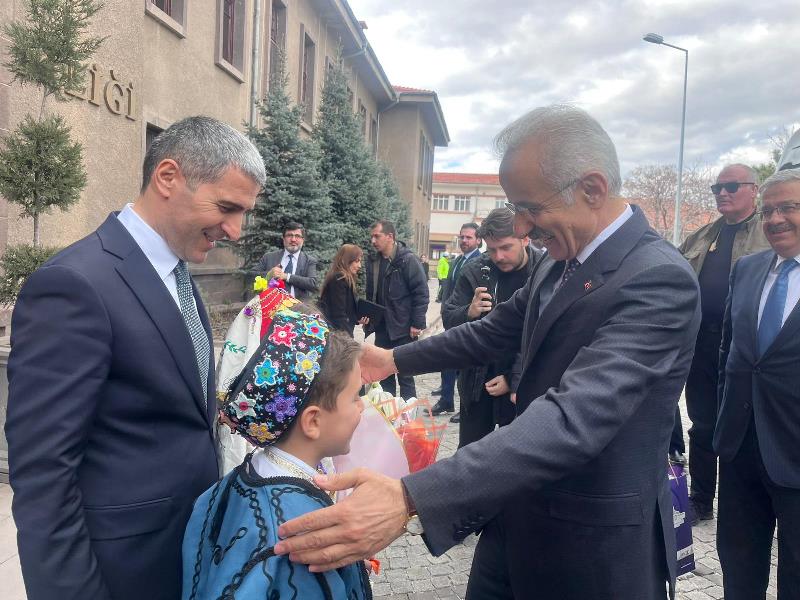 Bakan Uraloğlu’ndan Vali Aktaş’a Ziyaret