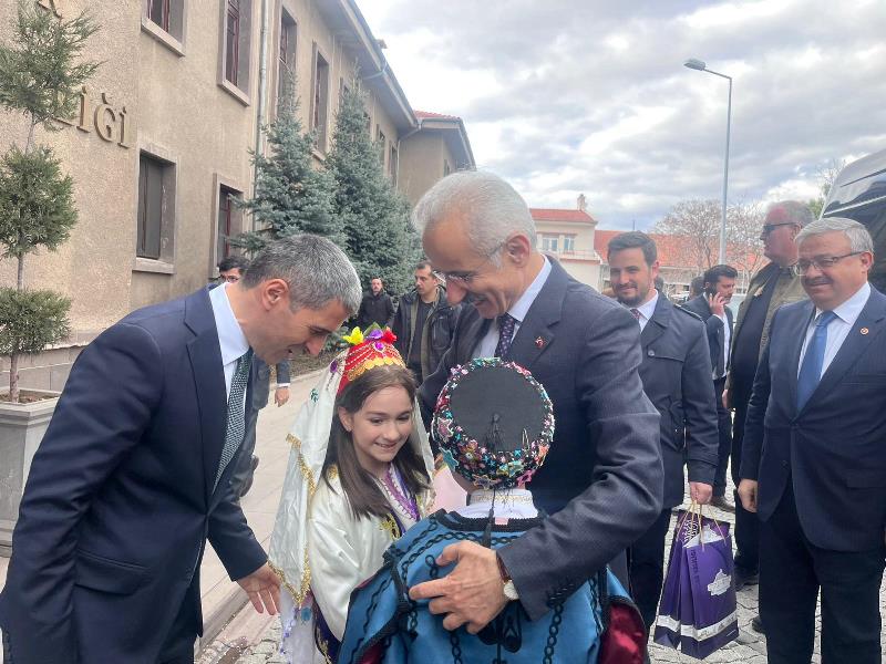 Bakan Uraloğlu’ndan Vali Aktaş’a Ziyaret