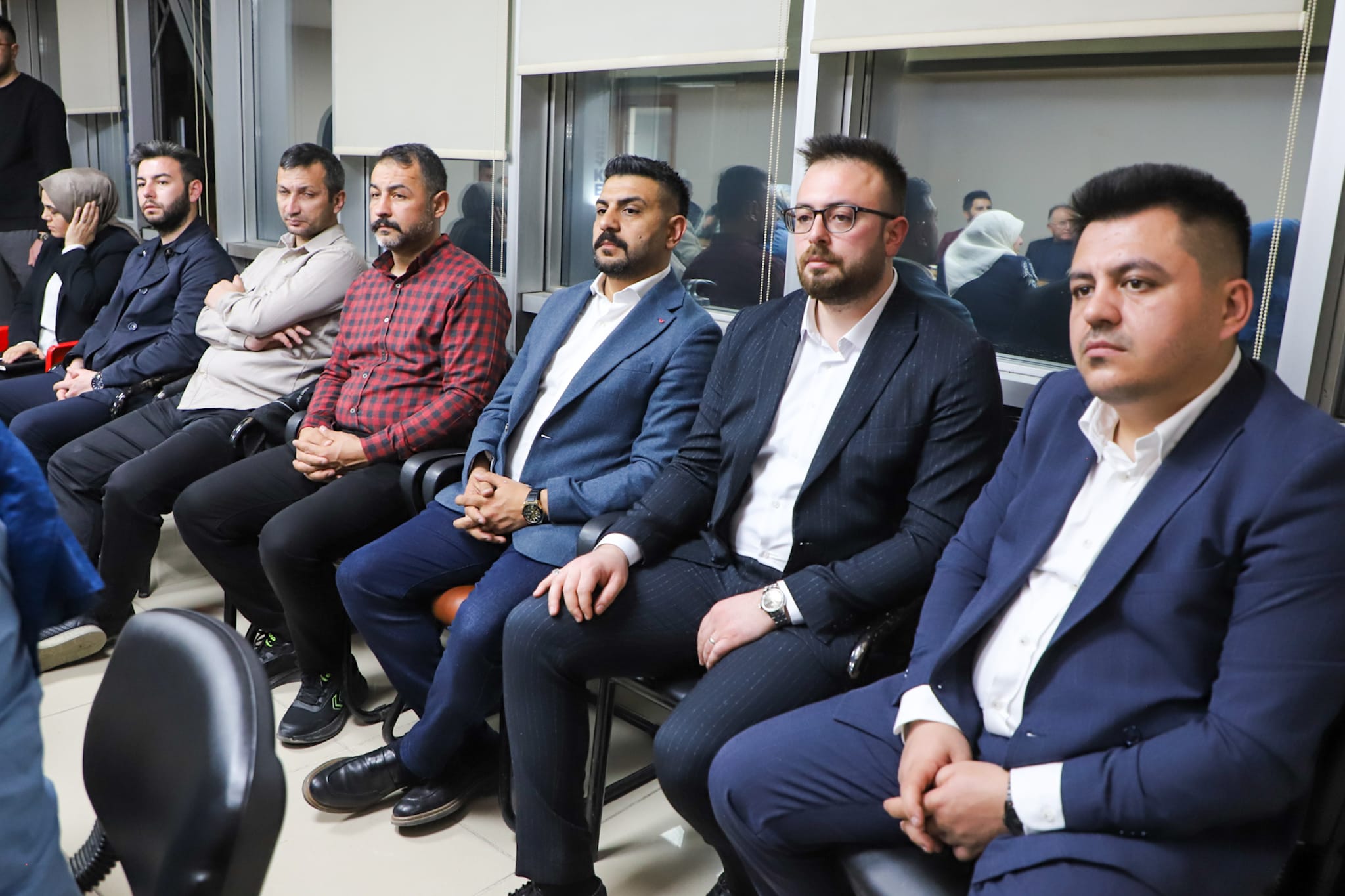 Başkan Şahin’den AK Teşkilata Net Mesaj "Kapı Kapı Gönül Kazanmaya Devam Edeceğiz!