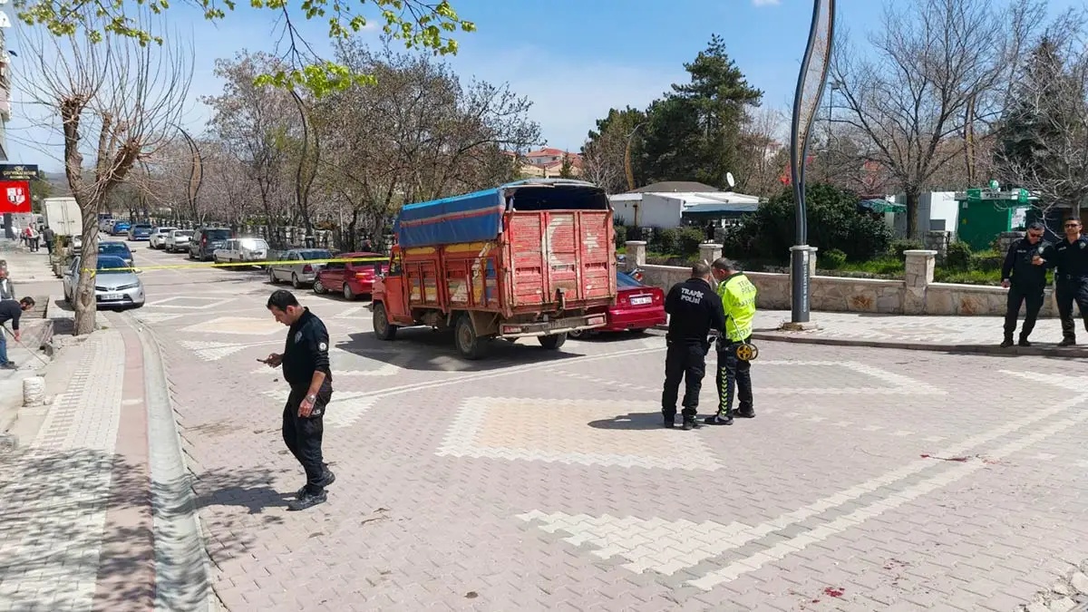 Ankara’da Feci Kaza: Dedesiyle Parktan Dönen 3 Yaşındaki Çocuğa Kamyonet Çarptı, Hayatını Kaybetti!