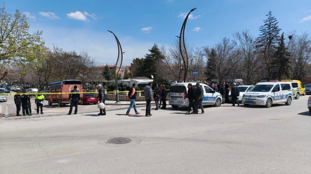 Ankara’da Feci Kaza: Dedesiyle Parktan Dönen 3 Yaşındaki Çocuğa Kamyonet Çarptı, Hayatını Kaybetti!