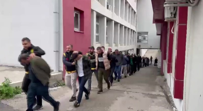 Deprem Araçlarını ‘Change’leyip Servet Kazandılar!