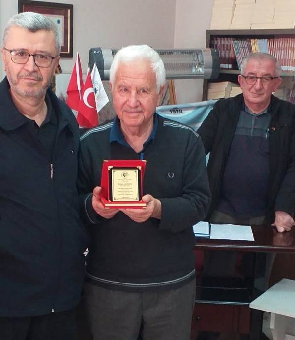 Dinar’da Basına Vefa Gecesi: Yarım Asrı Aşan Emek Alkışlandı