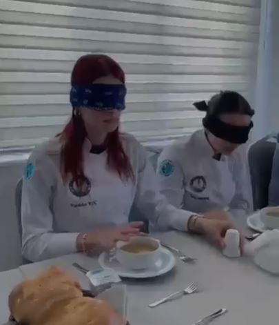 Altı Nokta Körler Derneği Işığında Karanlıkta Gastronomi Deneyimi