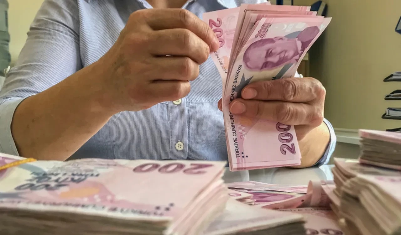 2026 Emekli Promosyon Yarışı Kızıştı: Bankalardan 100 Bin TL’ye Varan Kampanyalar