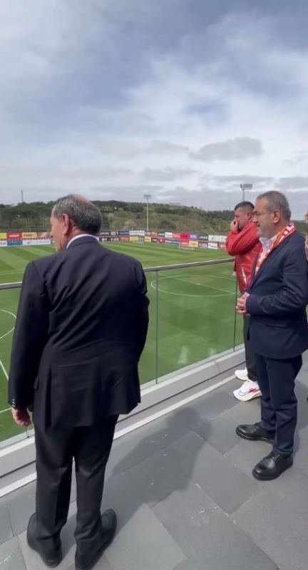 Florya’da Şampiyonluk Yemini! Taraftar ve Yönetim Tek Ses: “Yola Devam!”