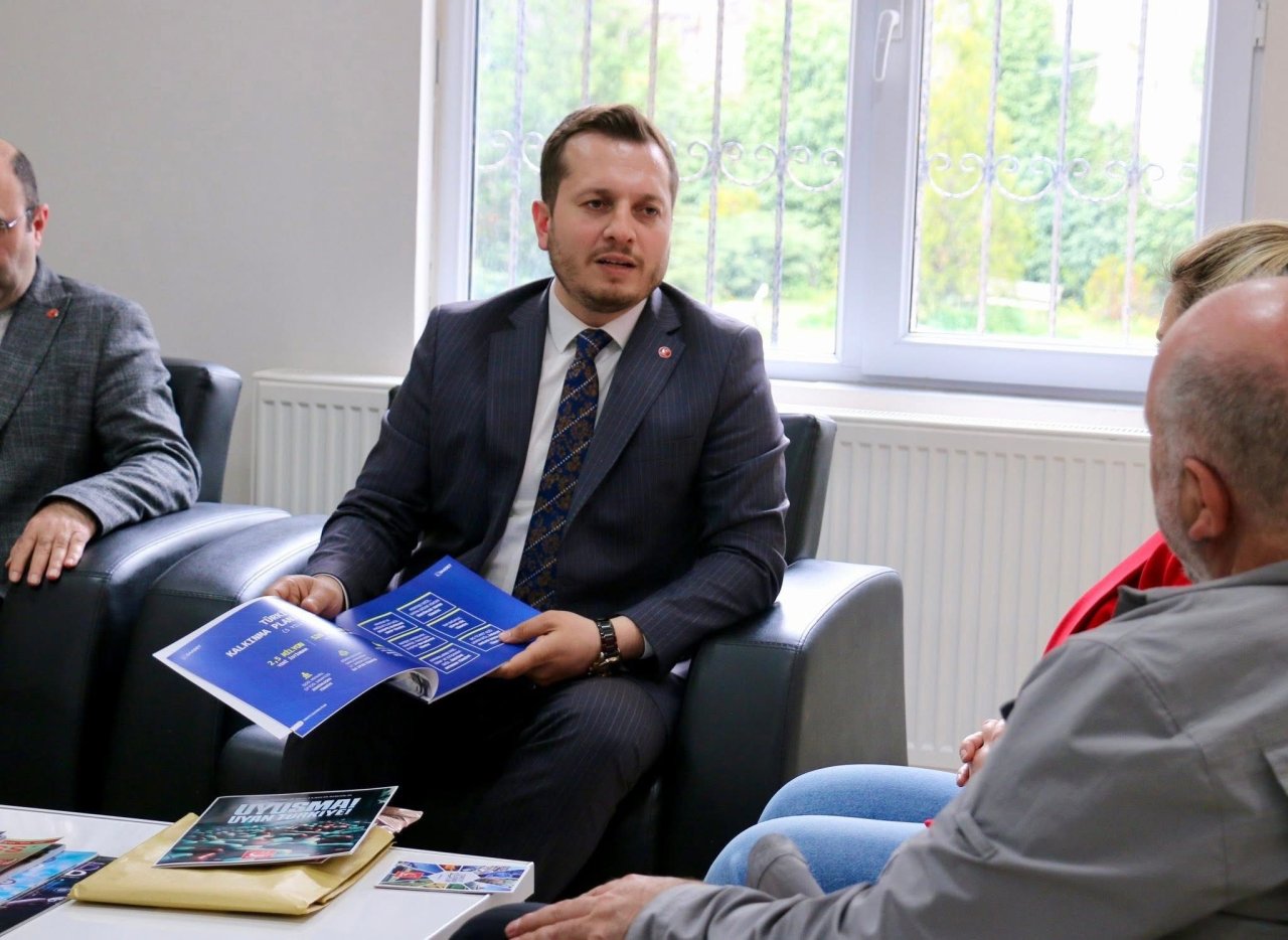 "Esnafın 7200 Prim Günü Mağduriyeti Hemen Giderilmeli"