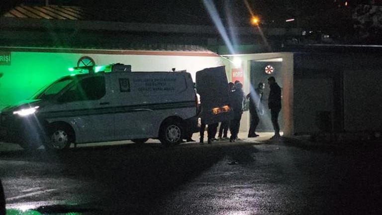 Evinin Önünde Dehşet! 20 Yaşındaki Genç Boğazından Bıçaklanarak Öldü