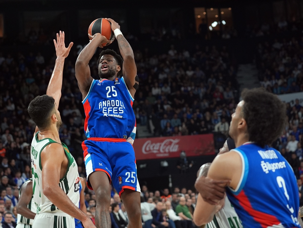 Anadolu Efes, Euroleague’de Panathinaikos Deplasmanında Kritik Maça Çıkıyor