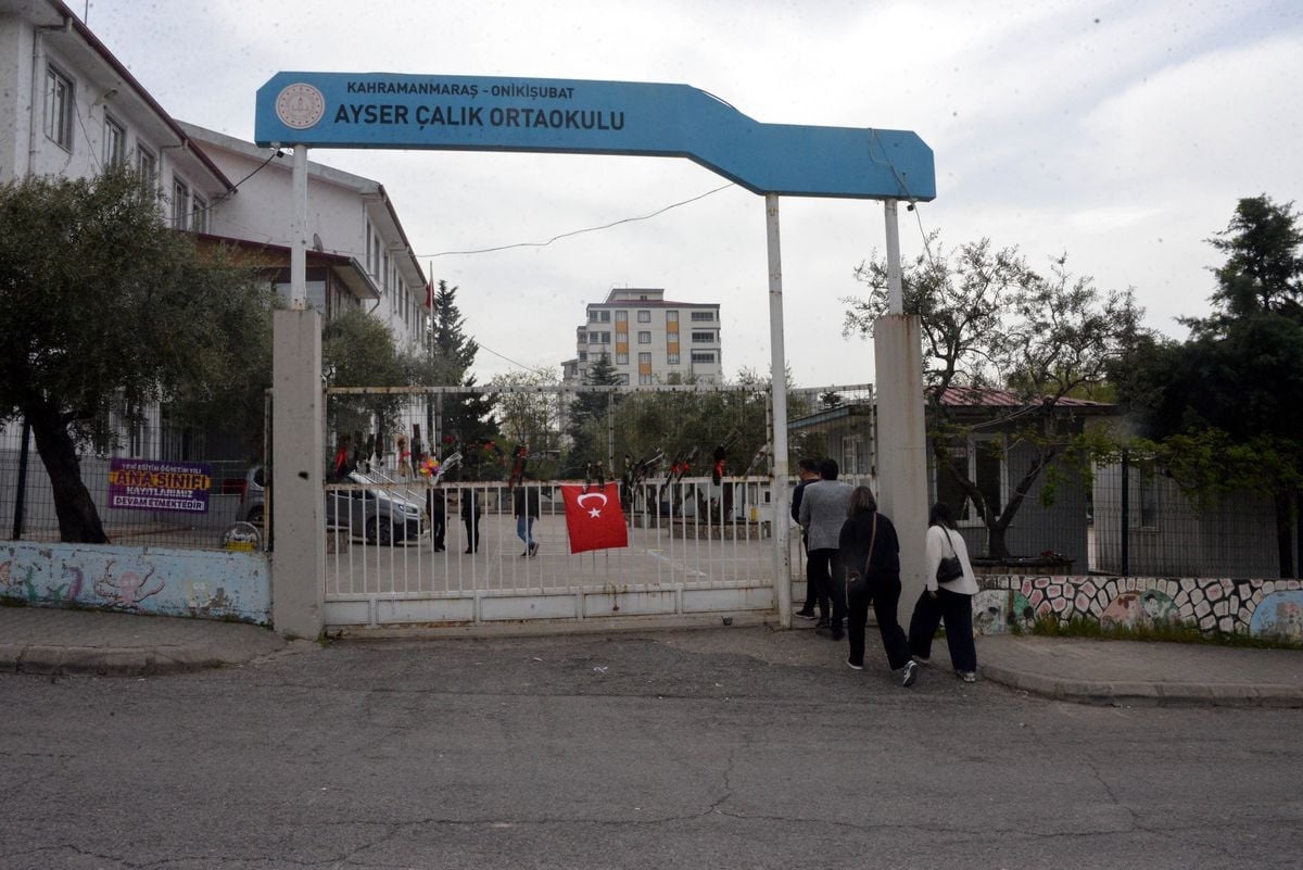 Kahramanmaraş’taki Saldırı Okulu Kapatıldı: Öğrenciler Çevre Okullara Nakledilecek!