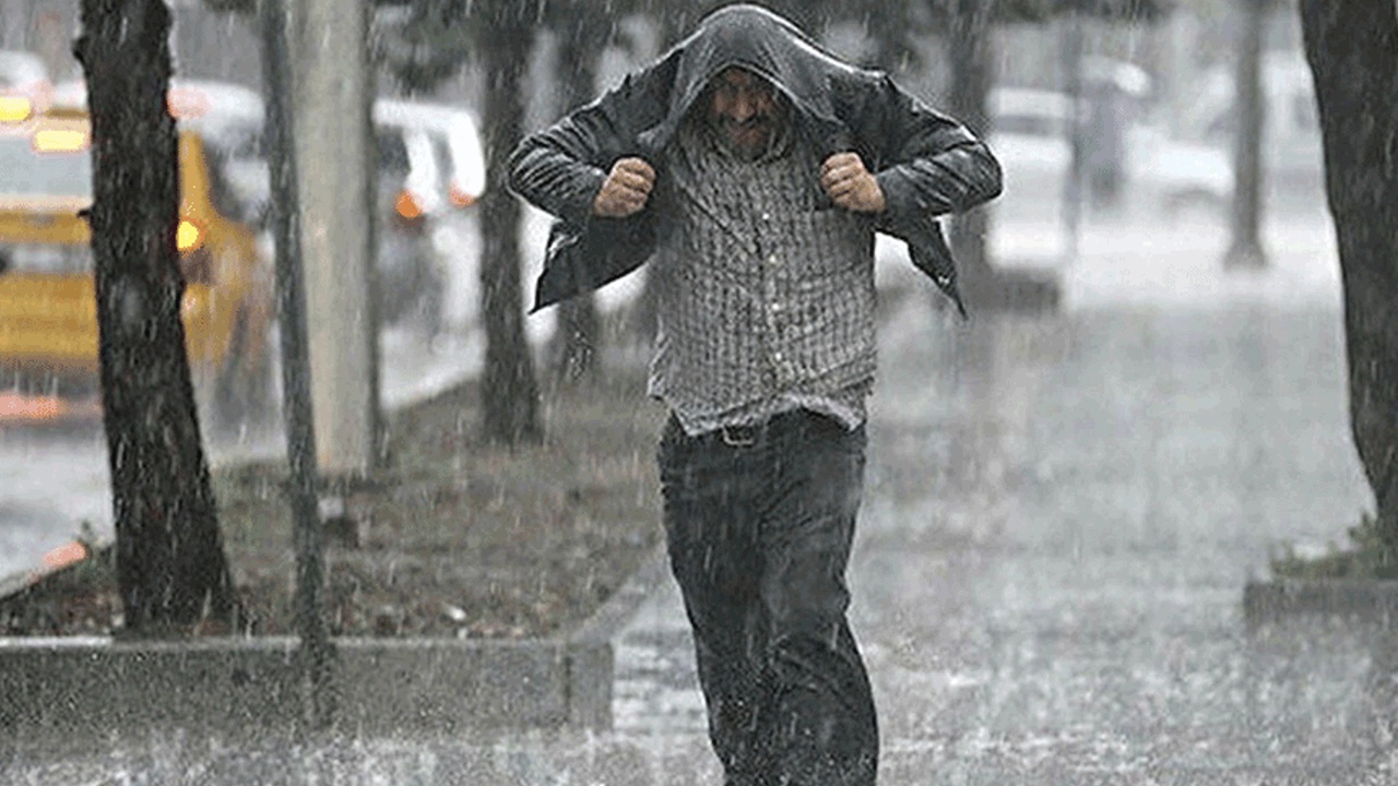 Meteoroloji Saat Verdi, Yağışlar Geri Dönüyor!