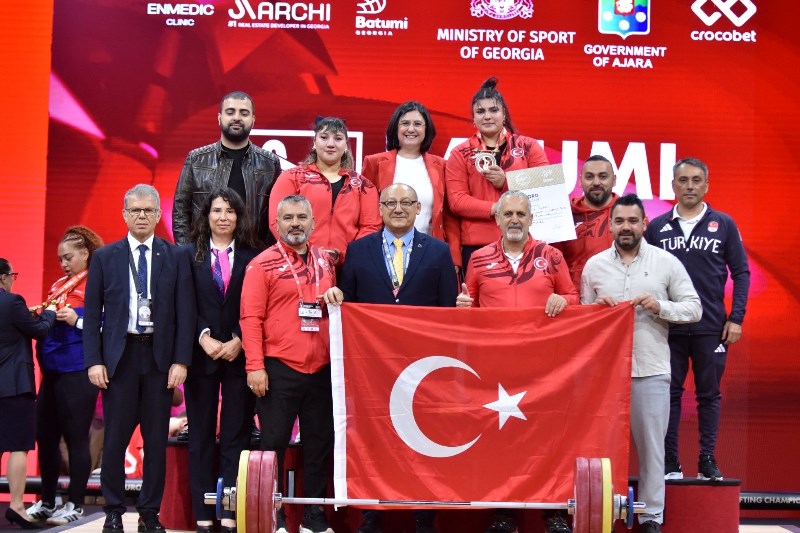 Milli Halterci Tuana Süren, Avrupa Üçüncüsü!