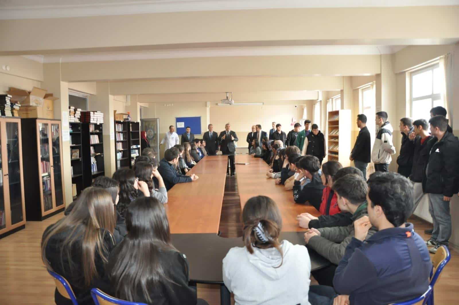 Müdür Sünnetci’den 12. Sınıf Öğrencilerine Motivasyon Ziyareti