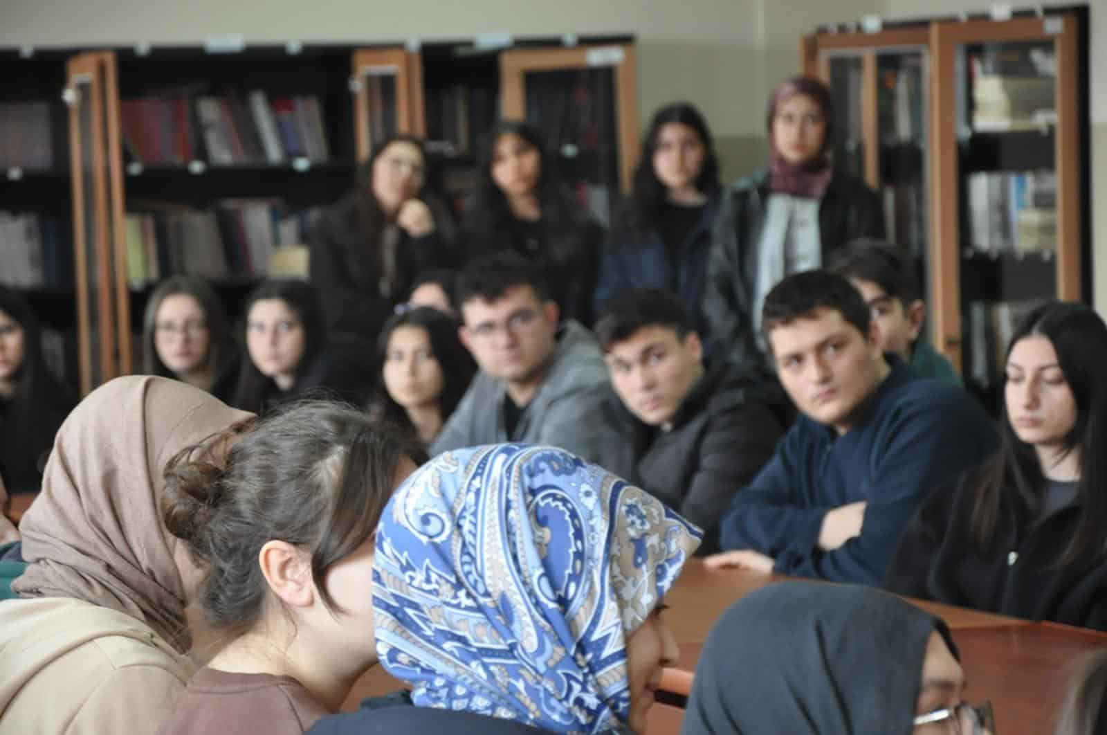 Müdür Sünnetci’den 12. Sınıf Öğrencilerine Motivasyon Ziyareti