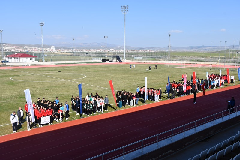 Okul Sporları Yıldızlar Futbol Yarı Final Müsabakaları Başladı
