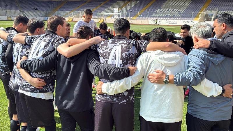 Pes Etmeyen Afyonspor’dan Hayat Öpücüğü!