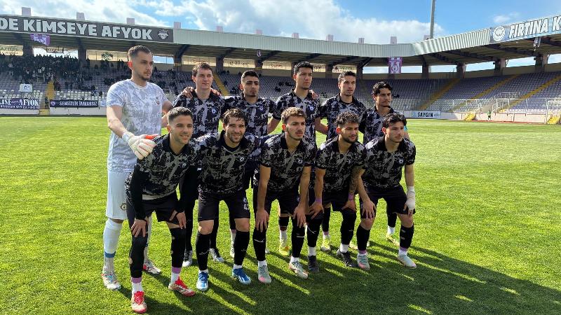 Pes Etmeyen Afyonspor’dan Hayat Öpücüğü!