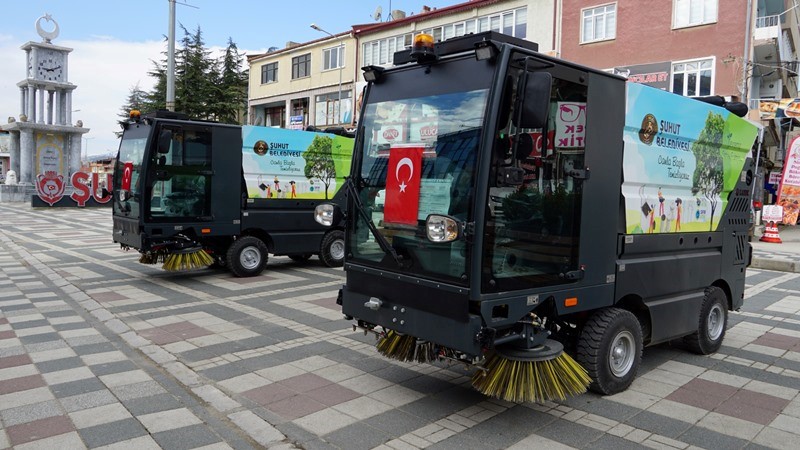 Taytak’tan Şuhut’a Yeni Hizmet: 2 Yerli Üretim Araç Hizmete Başladı