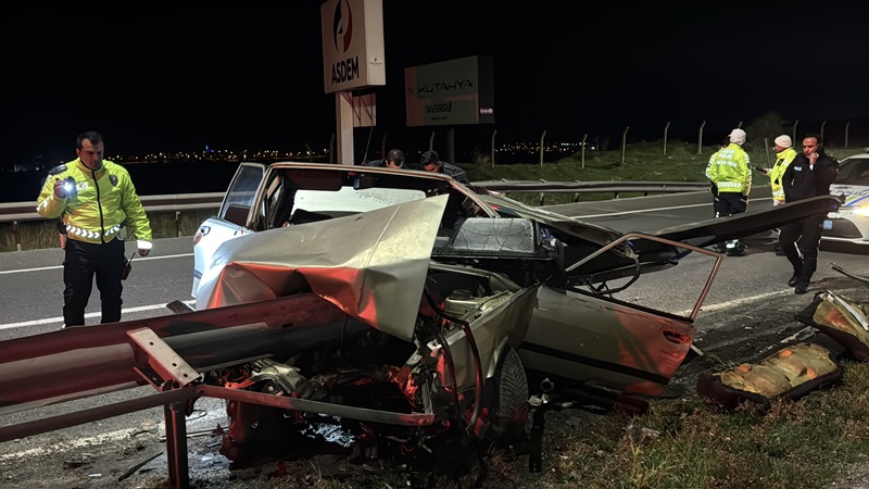 Trafik Kazasında Ağır Yaralanan Genç Hastanede Öldü