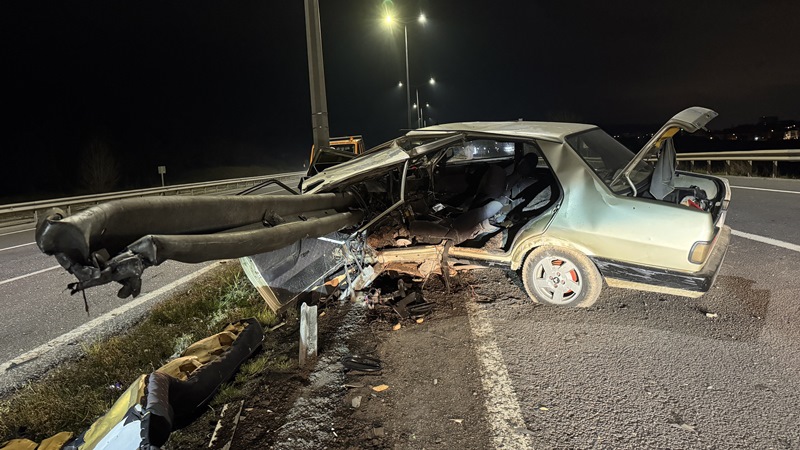 Trafik Kazasında Ağır Yaralanan Genç Hastanede Öldü