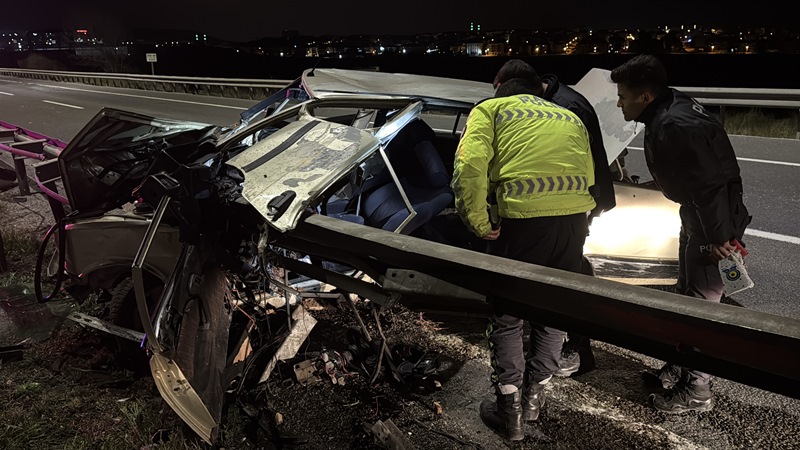 Trafik Kazasında Ağır Yaralanan Genç Hastanede Öldü