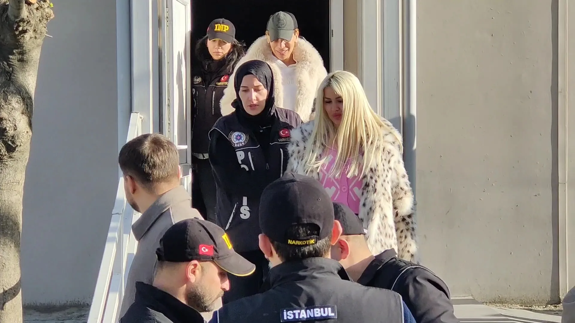 Son Dakika! Ünlülere Beşiktaş Ve Etiler'de Operasyon! 11 Kişinin Tutuklanması İstendi