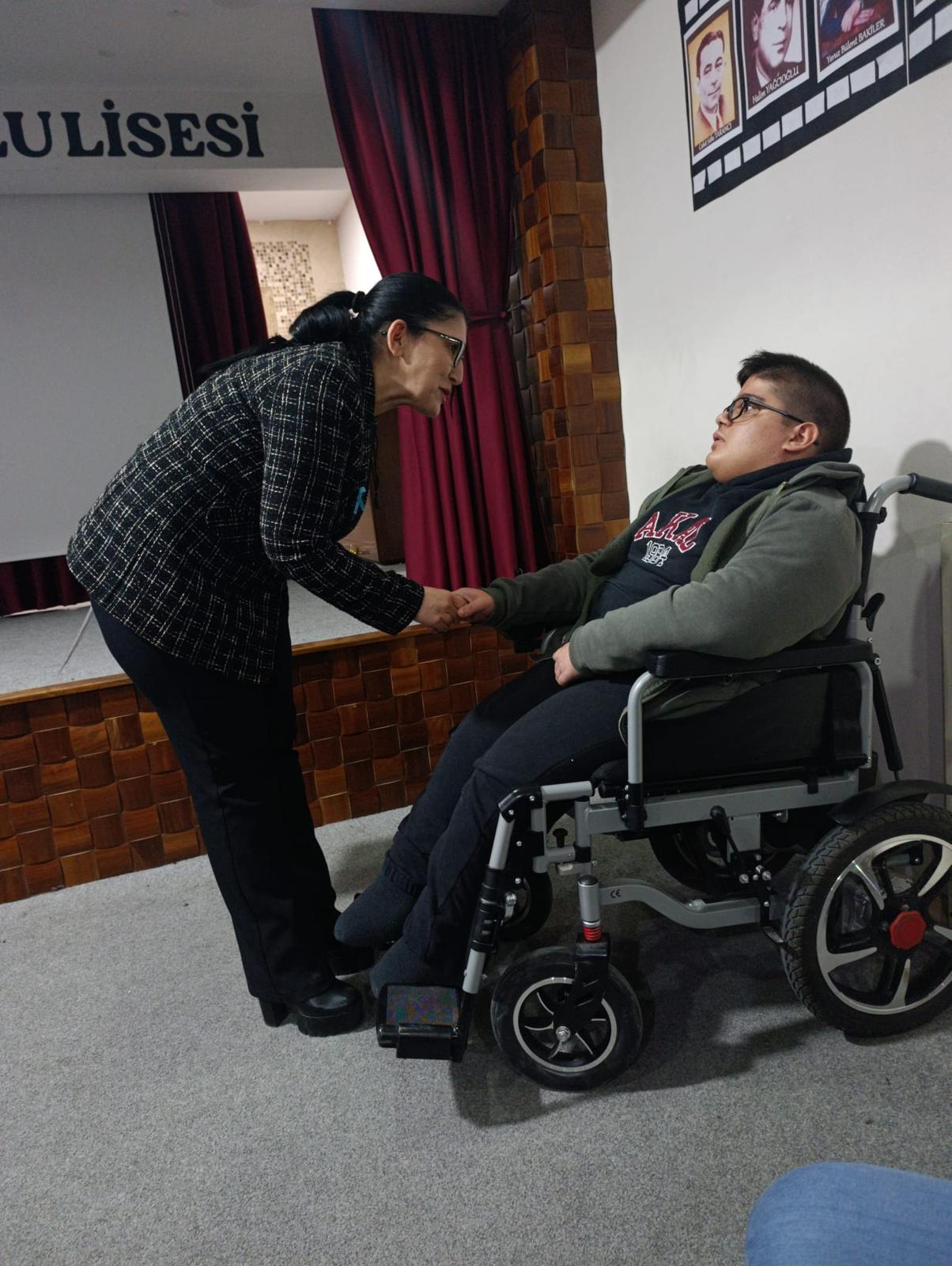 Eğitimde Engel Yok, Kabul Var: Afyon’da Otizm Farkındalığı Rüzgarı