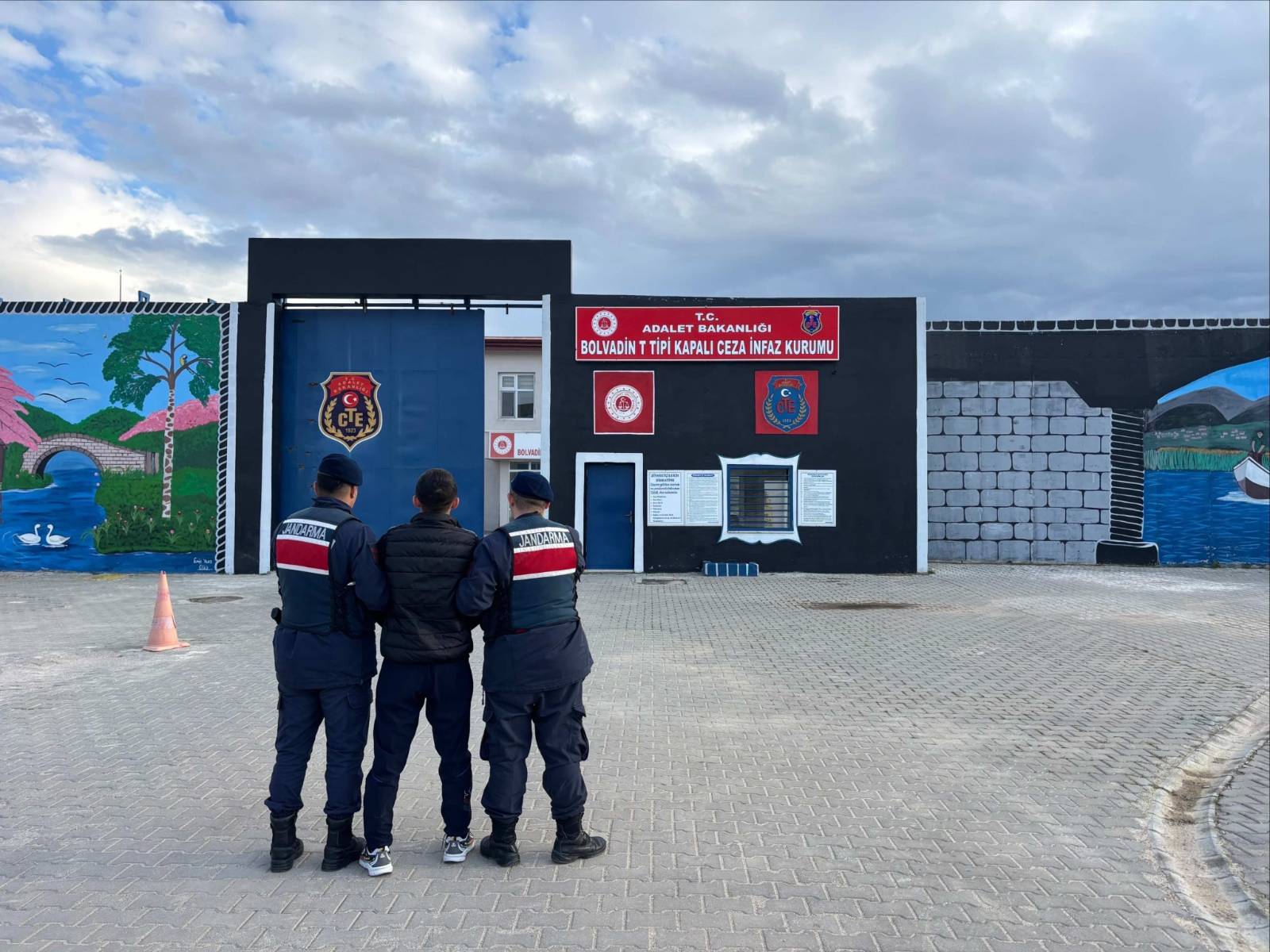 Afyonkarahisar'da Jandarmadan Kaçamadılar: Aranan 55 Şahıs Yakalandı