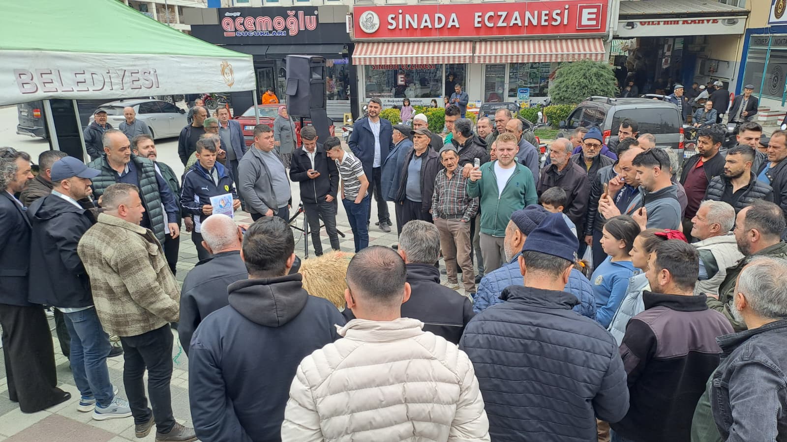 Şuhut’un 'Keşkek Çömlekleri' Bu Kez Umutla Kaynadı: Gökçe Vedia İçin Tek Yürek!