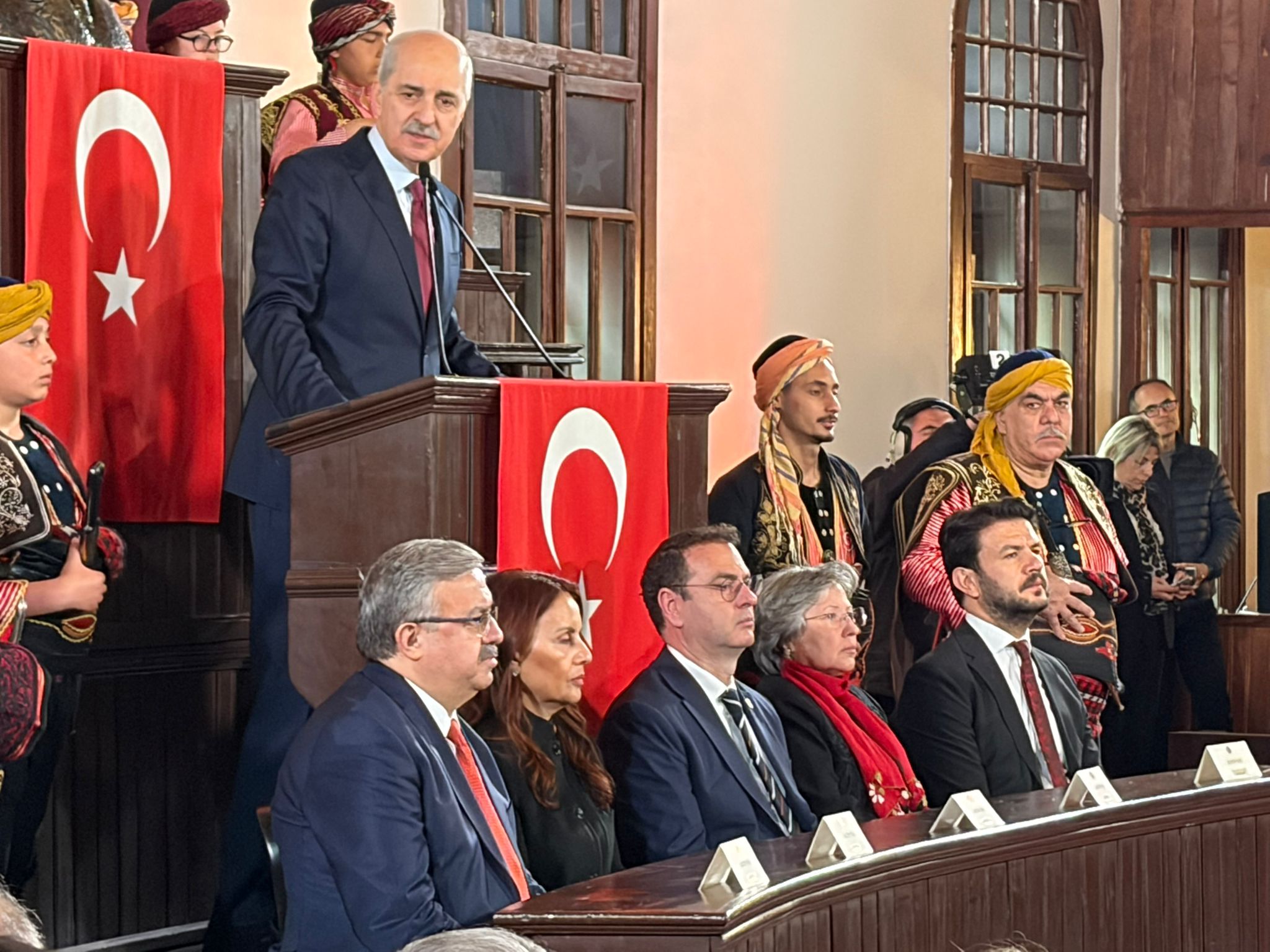 AK Partili Yurdunuseven, Divan Üyesi Olarak 23 Nisan Törenlerine Katıldı