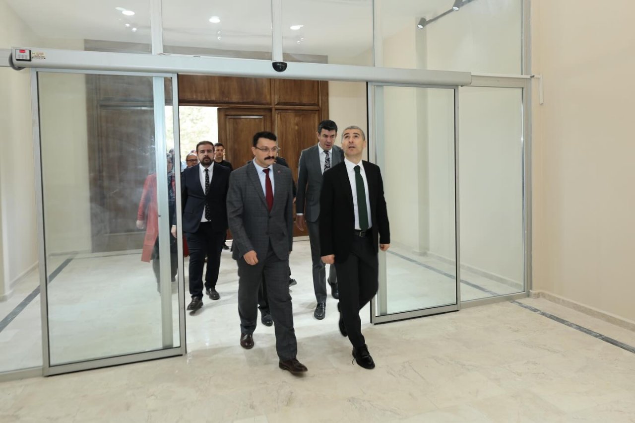 Vali Aktaş'tan Emirdağ'a Kapsamlı Ziyaret: Yatırım ve Hizmet Odaklı İnceleme