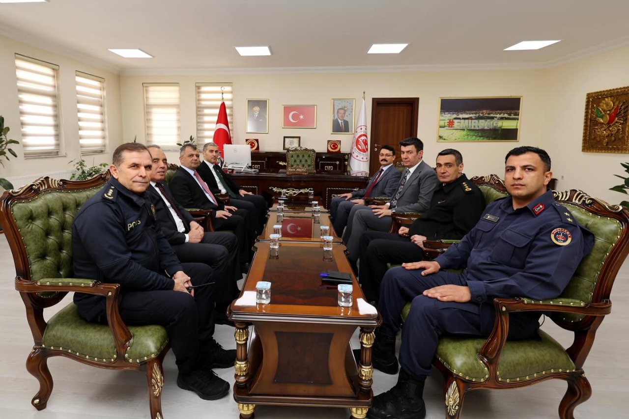 Vali Aktaş'tan Emirdağ'a Kapsamlı Ziyaret: Yatırım ve Hizmet Odaklı İnceleme