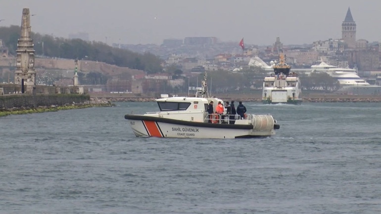 İstanbul Boğazı’nda Kayıp Alarmı: Vapura Binen Yolcu Ortadan Kayboldu