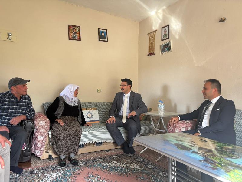 Emirdağ Muhtarlarından Kaymakam Akgül’e Destek