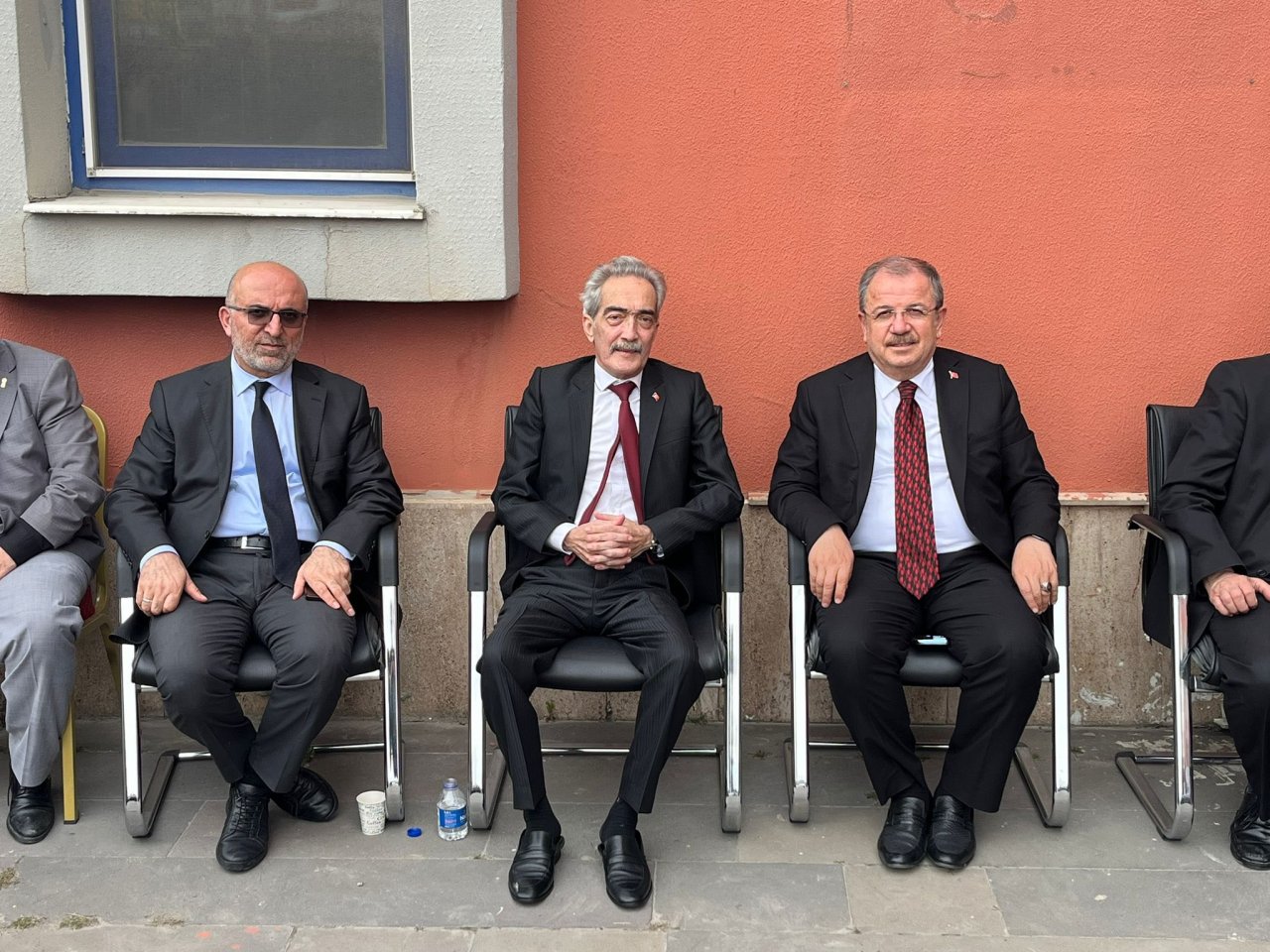 ESOB BAŞKANI CENGİZ ÜSTÜN MAZBATASINI ALARAK GÖREVE BAŞLADI