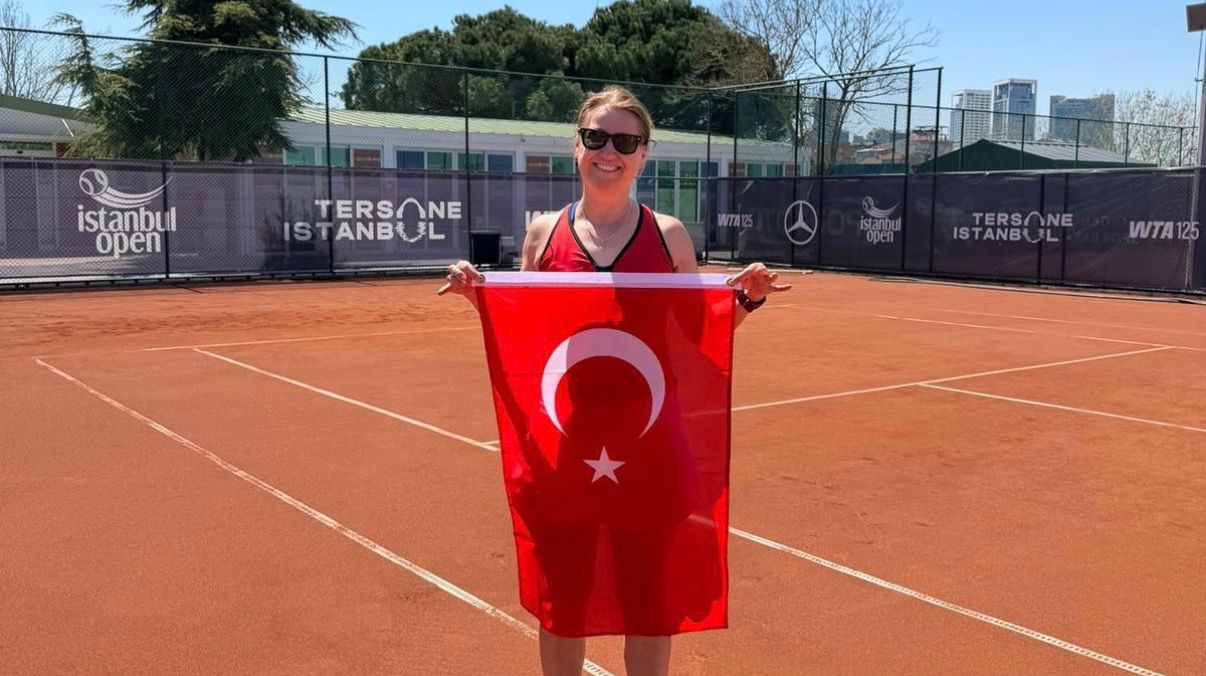 Afyonkarahisarlı Tenisçi Şeniz Karagöz Milli Takım’da