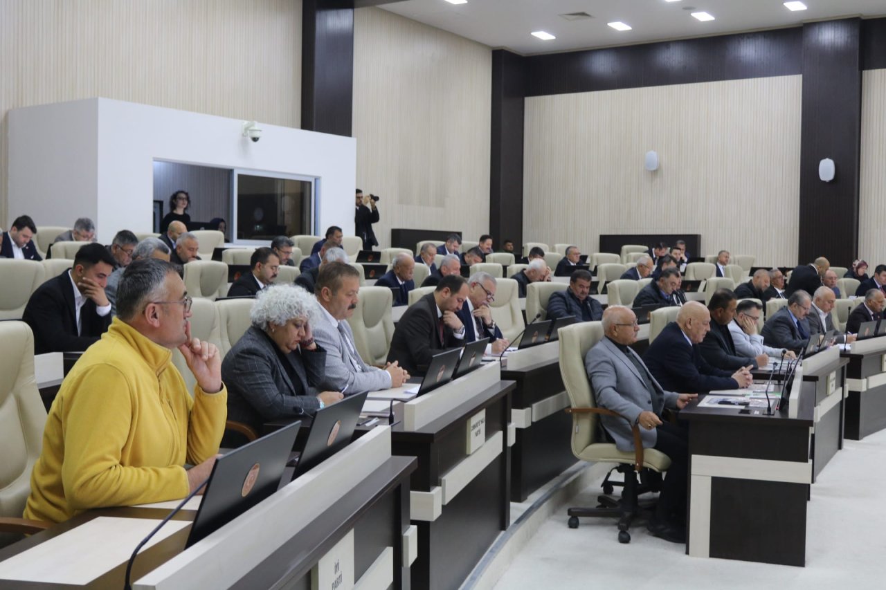 İl Genel Meclisi’nde Eğitim Yatırımlarına Tam Destek